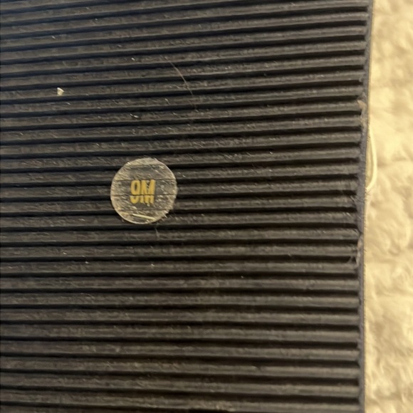 Tommy Hilfiger Women Crelina Gold Logo Black White Flip Flop Sandal SZ 9 - Picture 6 of 7